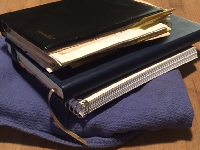 Book Review ~ Kitchen Confidential