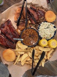 Travelers Holiday Bustle